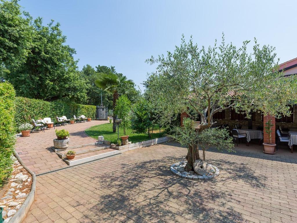 Bužinija Bed And Breakfast Kolo Adults Only מראה חיצוני תמונה