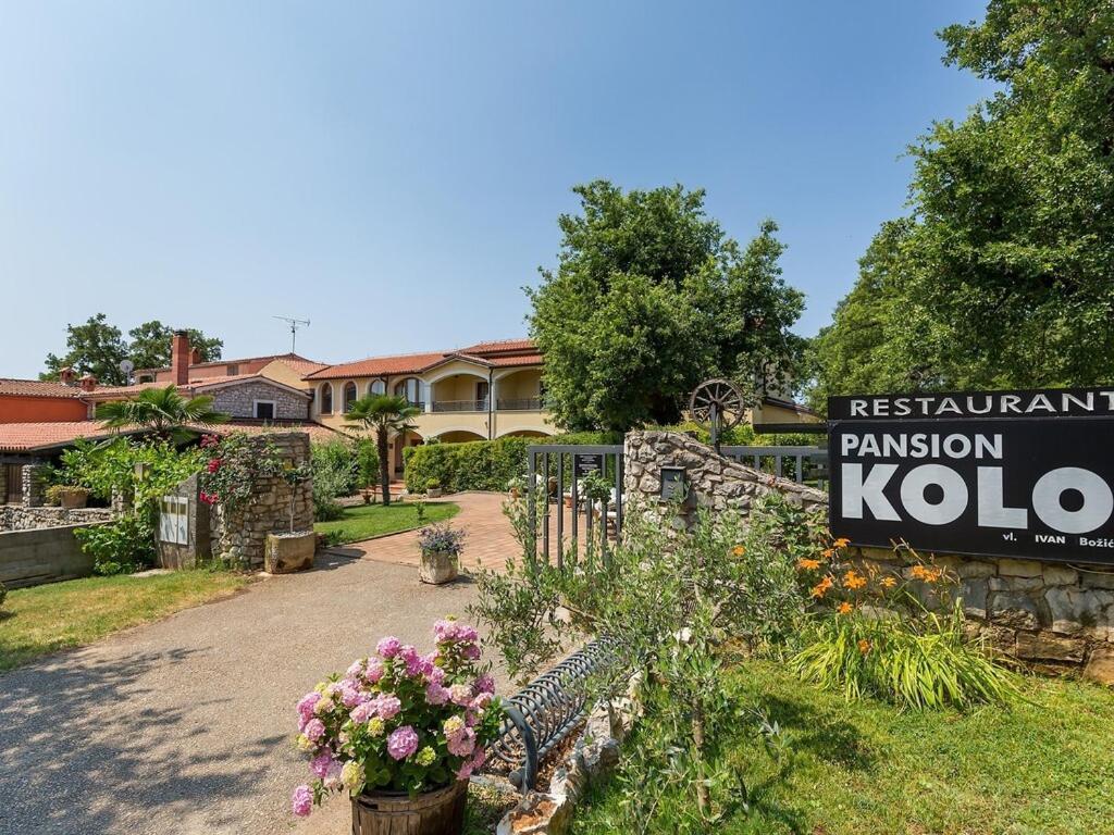 Bužinija Bed And Breakfast Kolo Adults Only מראה חיצוני תמונה