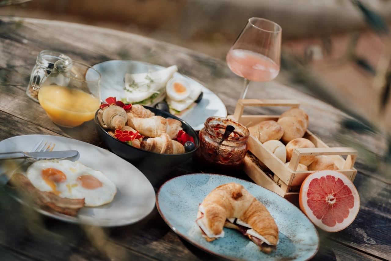 Bužinija Bed And Breakfast Kolo Adults Only מראה חיצוני תמונה