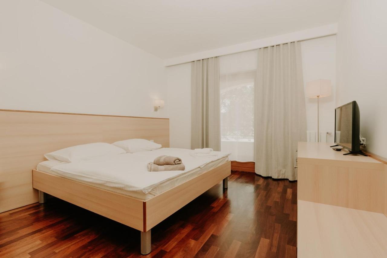 Bužinija Bed And Breakfast Kolo Adults Only מראה חיצוני תמונה